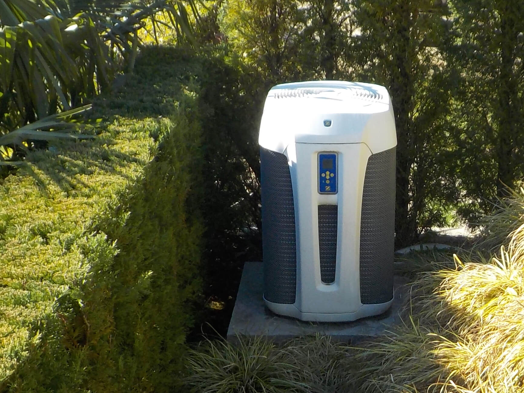 Termopompa per piscina: come riscaldare l’acqua e allungare la stagione balneare