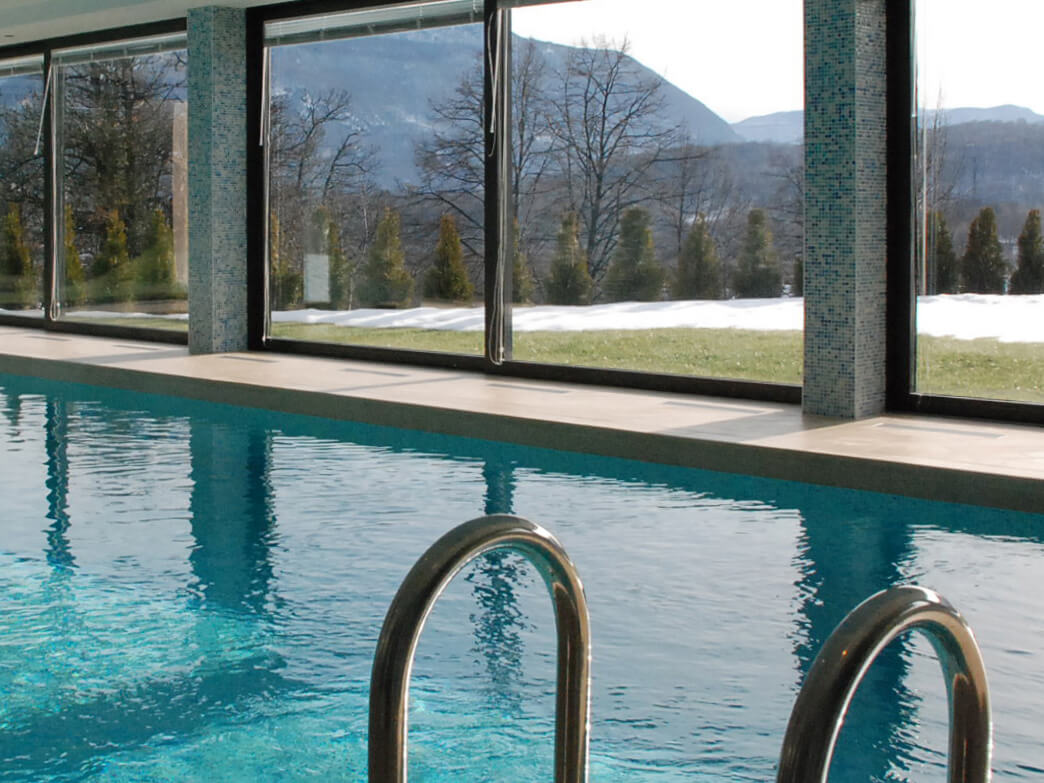 Piscina interna: vantaggi, comfort e utilizzo tutto l’anno