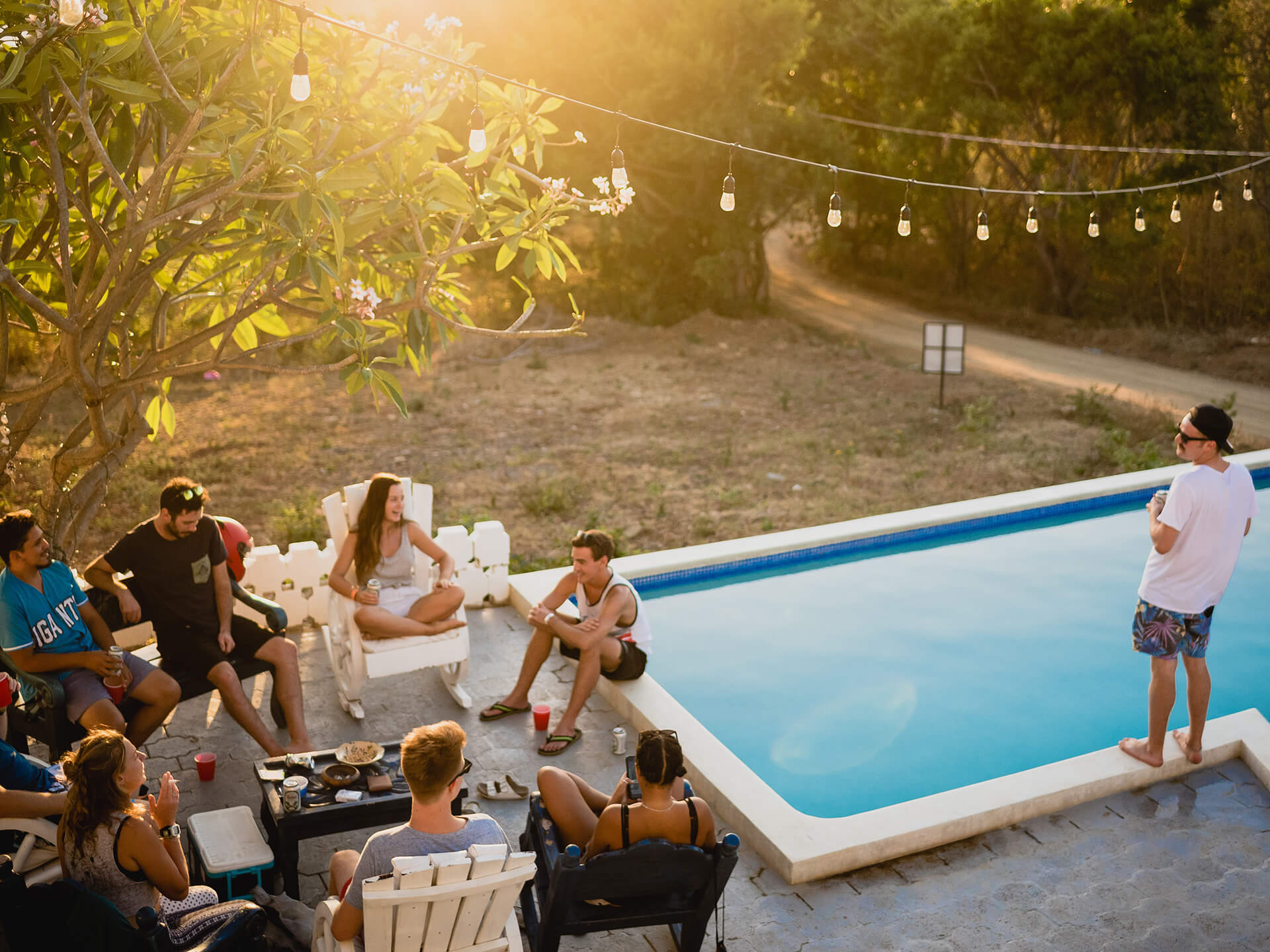 Come organizzare una festa in piscina perfetta: idee e consigli utili